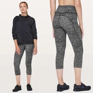 Lululemon Fast Free Crop II *Nulux 19" Sz 6